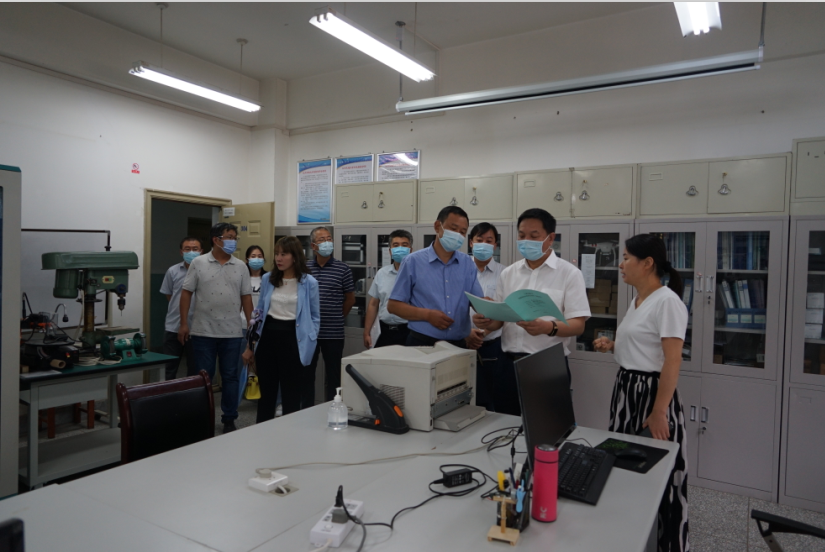 https://sysglc.lzjtu.edu.cn/__local/8/C0/B0/E57A1A0D7F90C60A4B08F63BB5F_97FC6687_9D1D7.png?e=.png